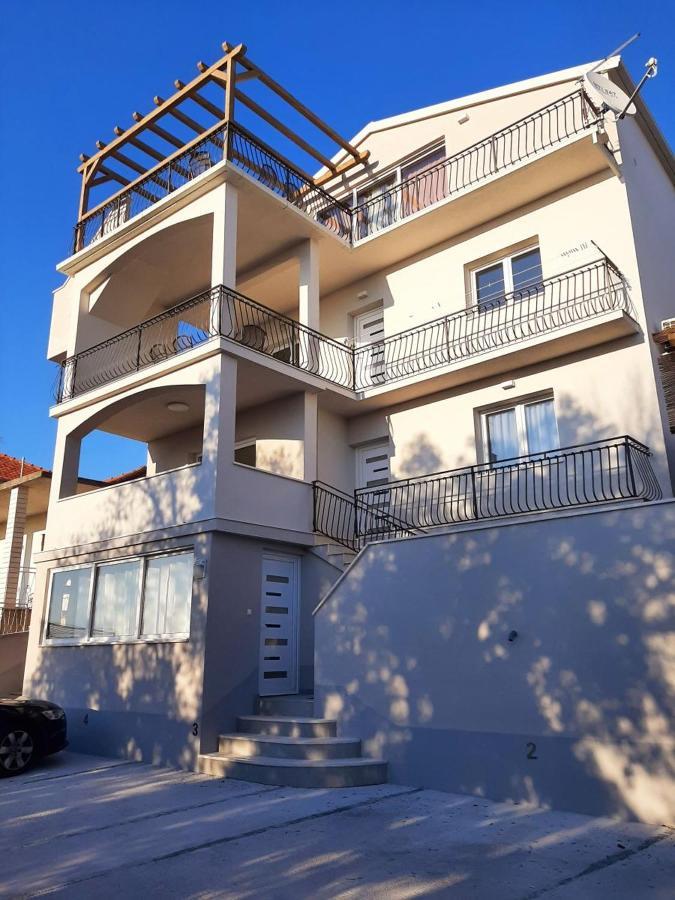 Ferienwohnung Pink Paradiso Rogoznica  Exterior foto